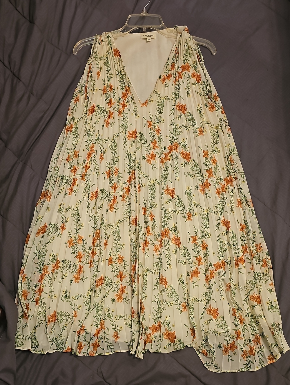 Max Studio Cream Midi Dress with Floral Pattern And Pleats Sz M Worn Once